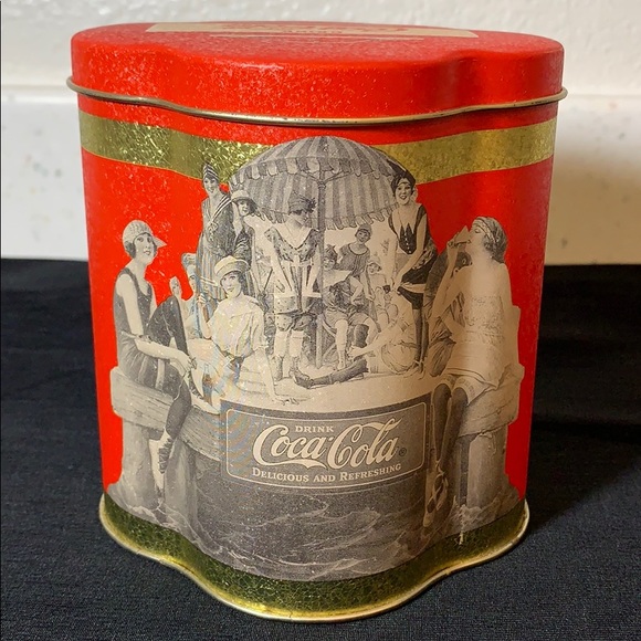 Vintage Coca Cola Collectible Tin Box - Picture 2 of 8